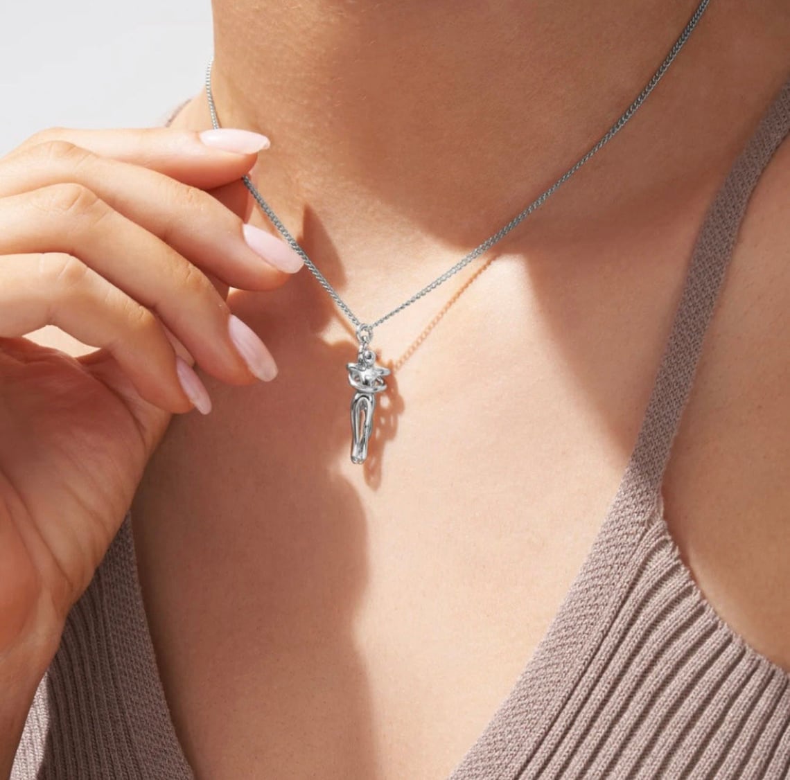Love Hug Pendant - Couple Necklace with Embrace
