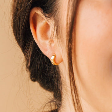 Huggies Classics - Small Minimalist Hoops