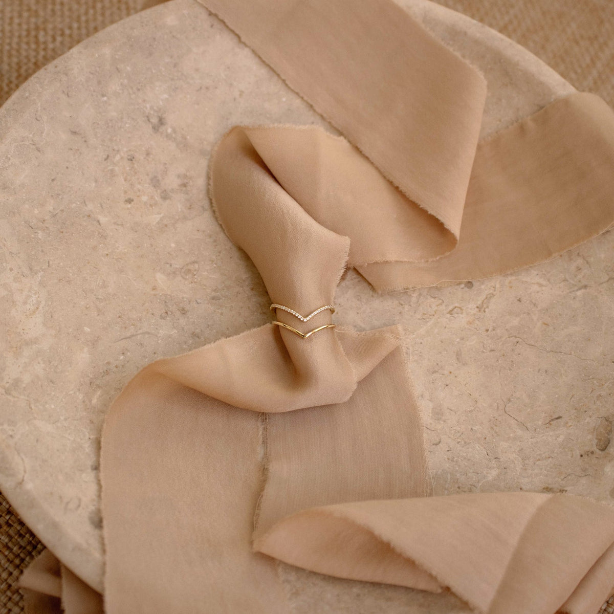 Eva – Stackable Curved Ring Set
