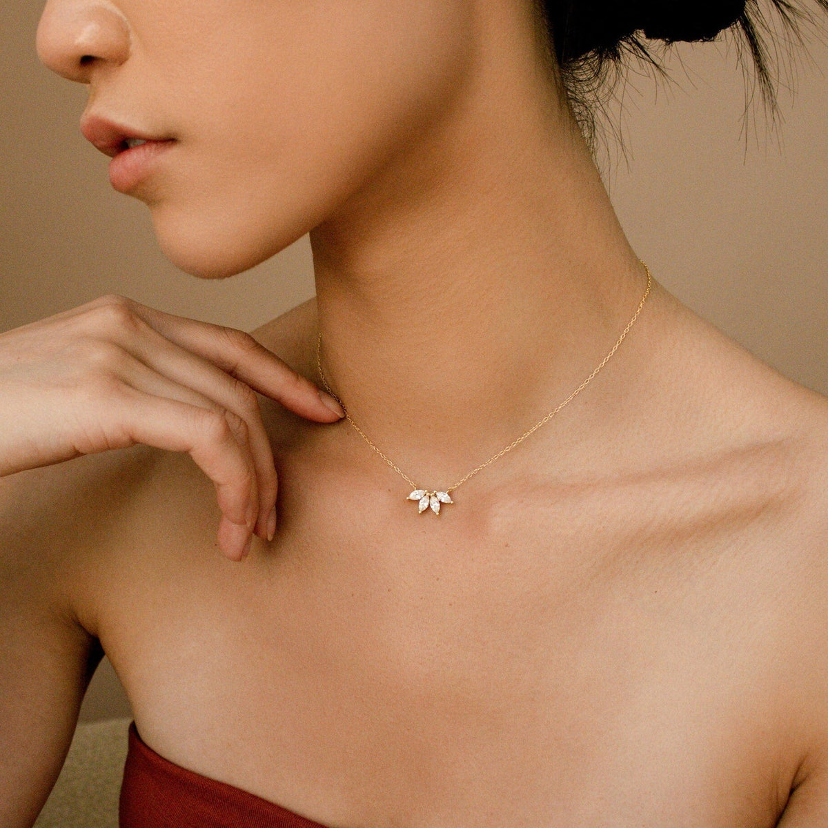 Marquise Necklace – Elegant Design