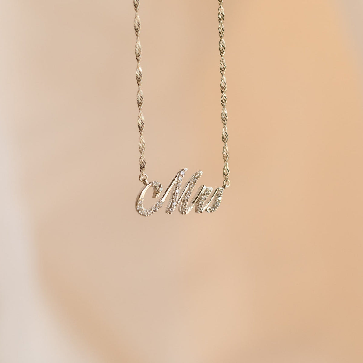 Claire – Collar with name Pavé Brilliant