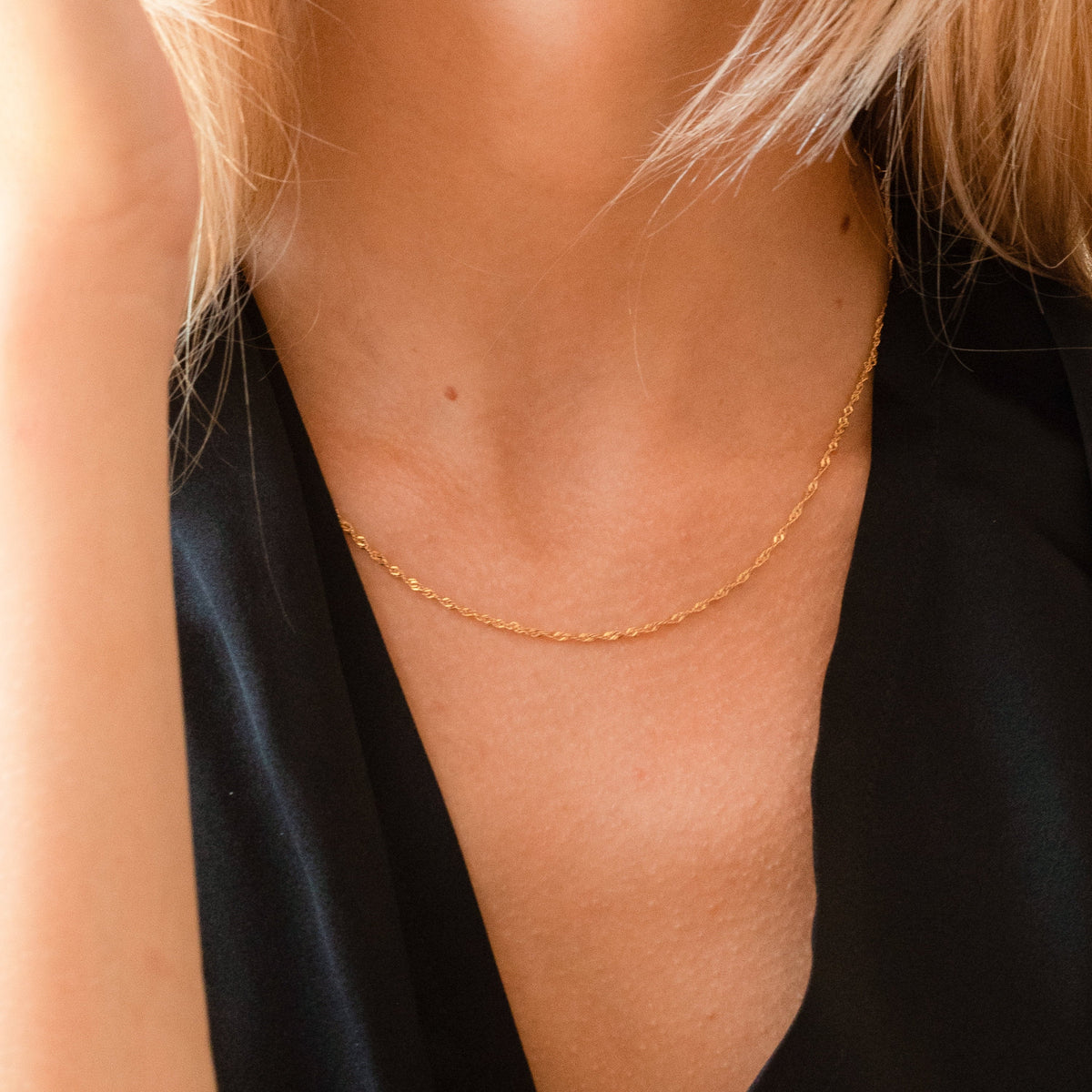 Singapore Chain - Twist Collar