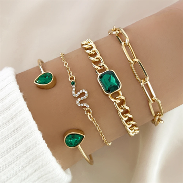 Jade – Set of green crystal bracelets