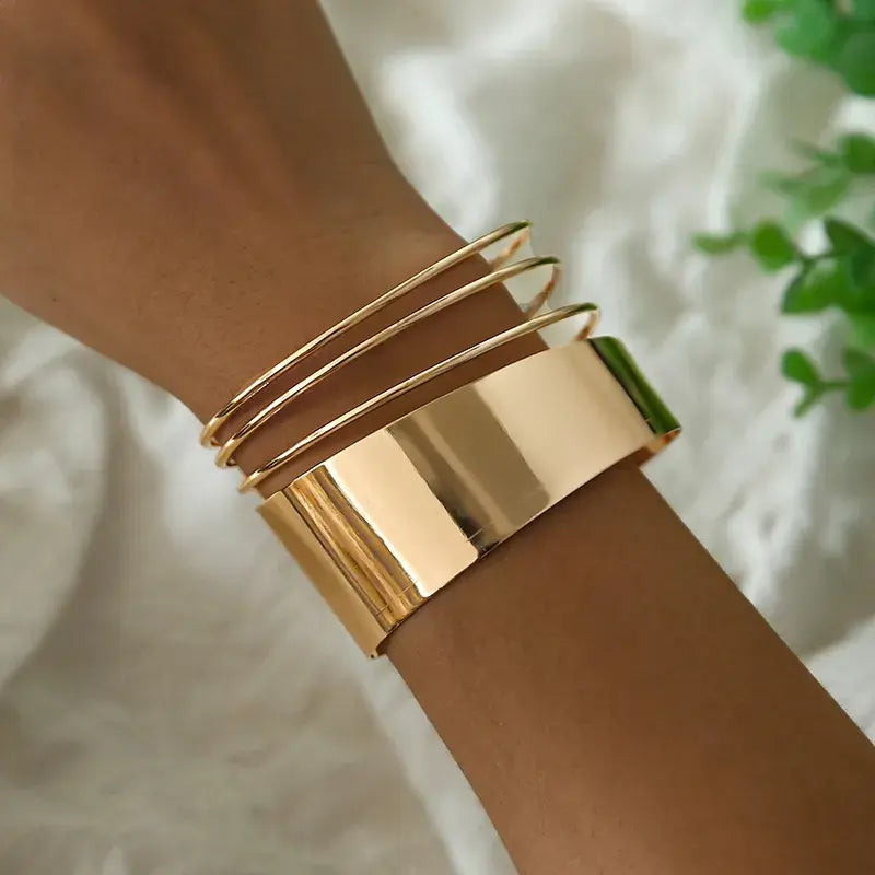 Yuki – Vintage classic bracelet in gold