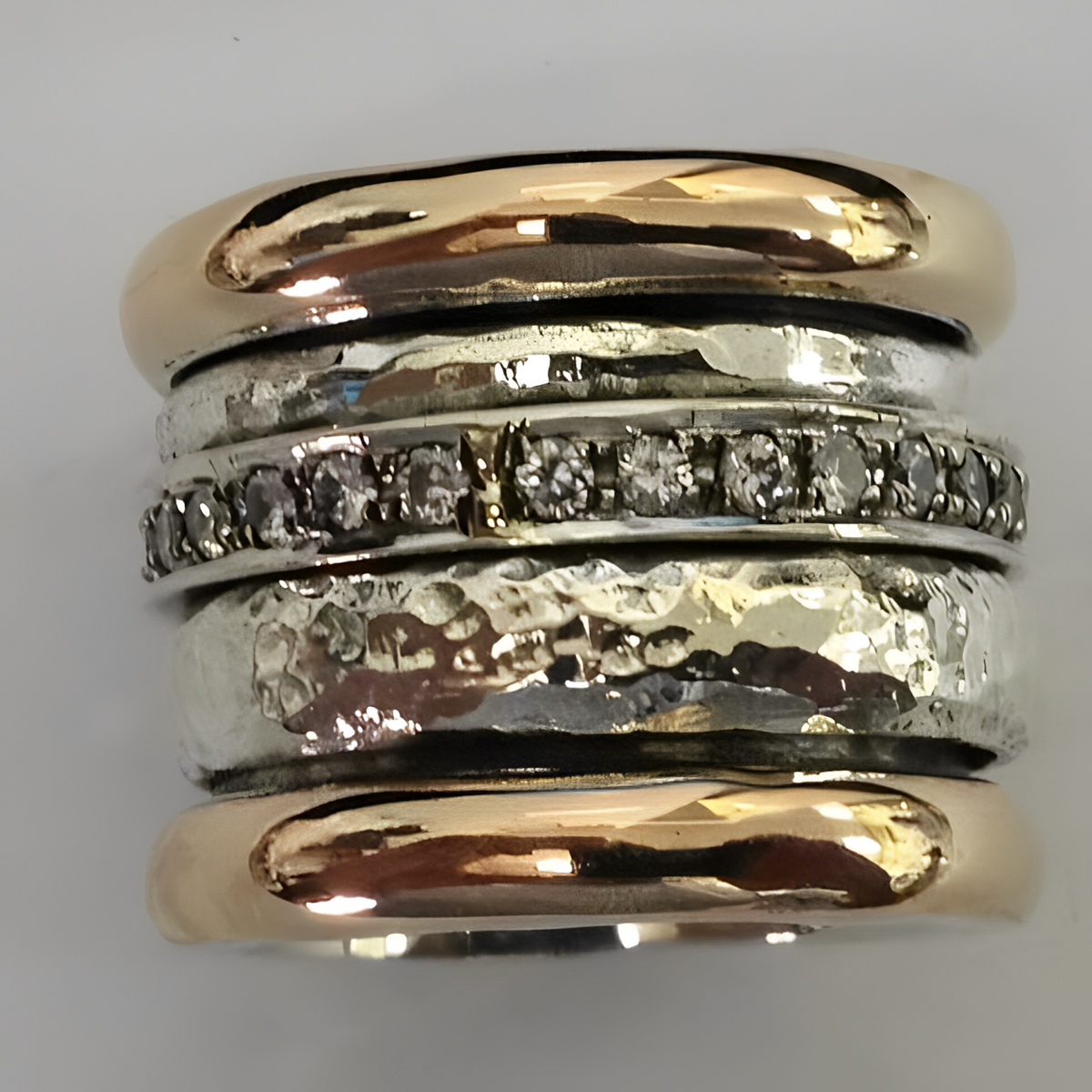 Maellie – Thick vintage ring in gold and silver