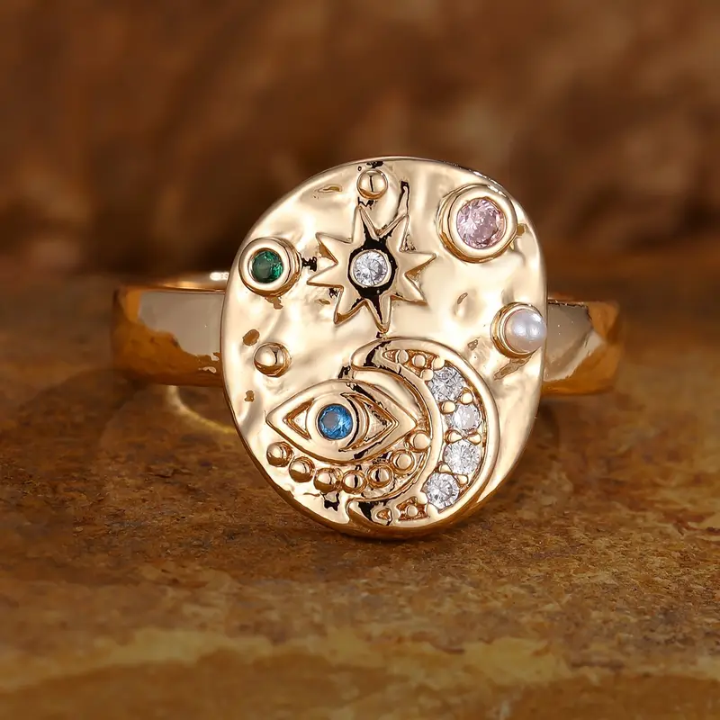 Solenya – Gold crystal ring with sun-moon motif