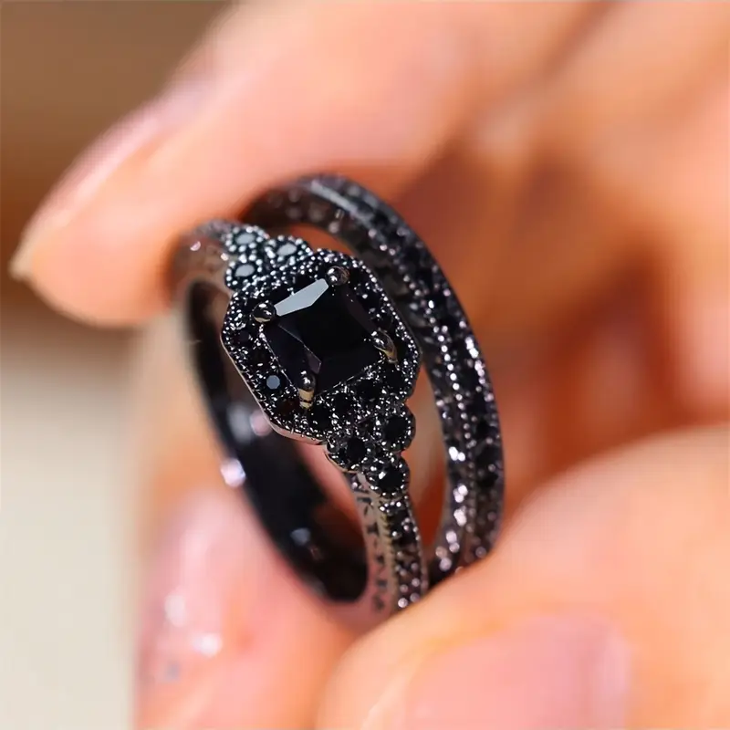 Adrian – Vintage Ring Set in Black