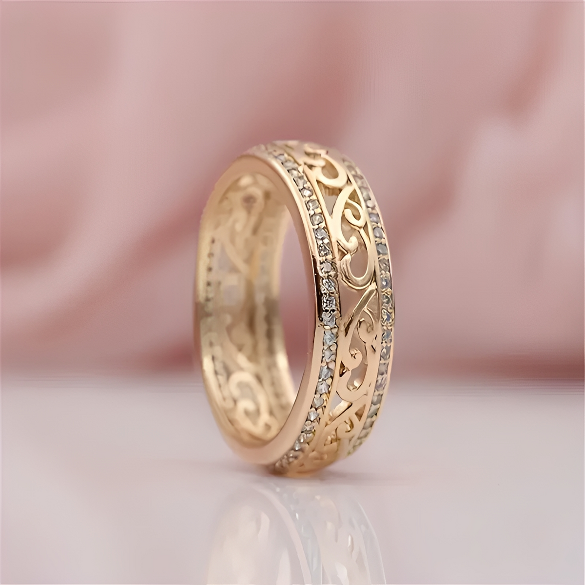 Yeri – Elegant Hollow Ring