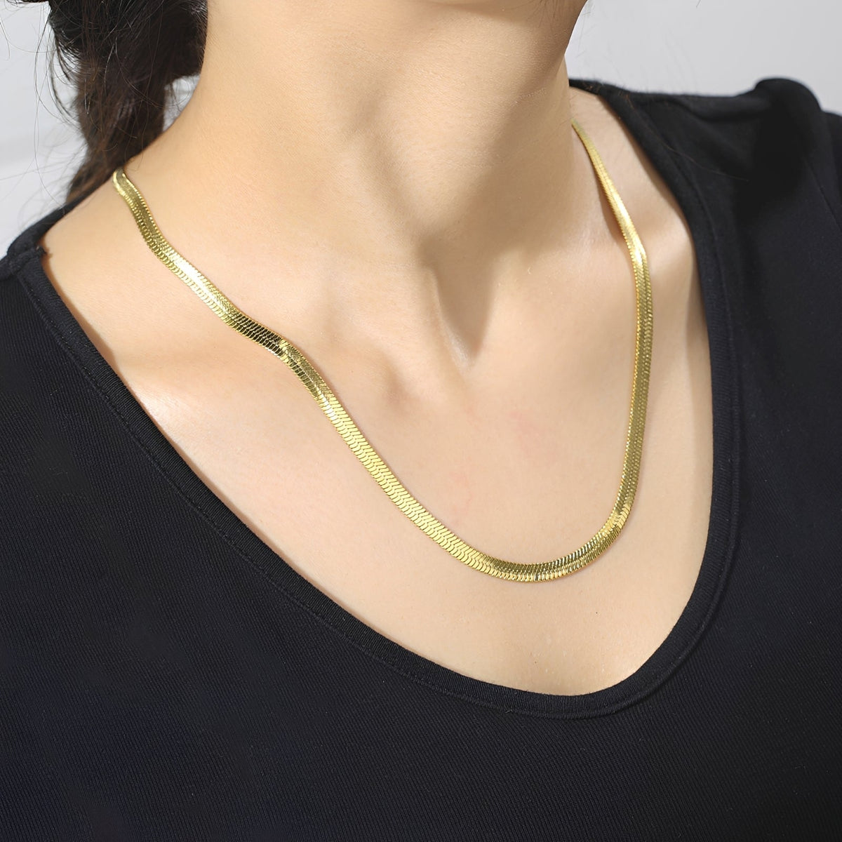 Naomie – Snake chain choker collar