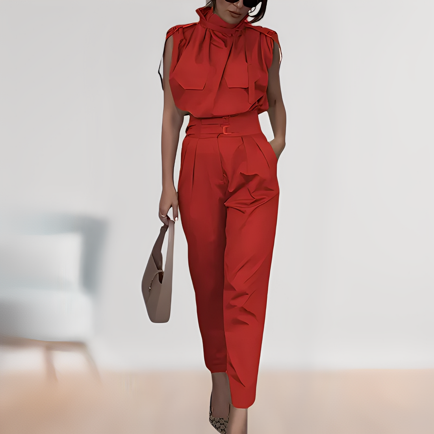 Leona – Elegant Sleeveless Women’s Jumpsuit