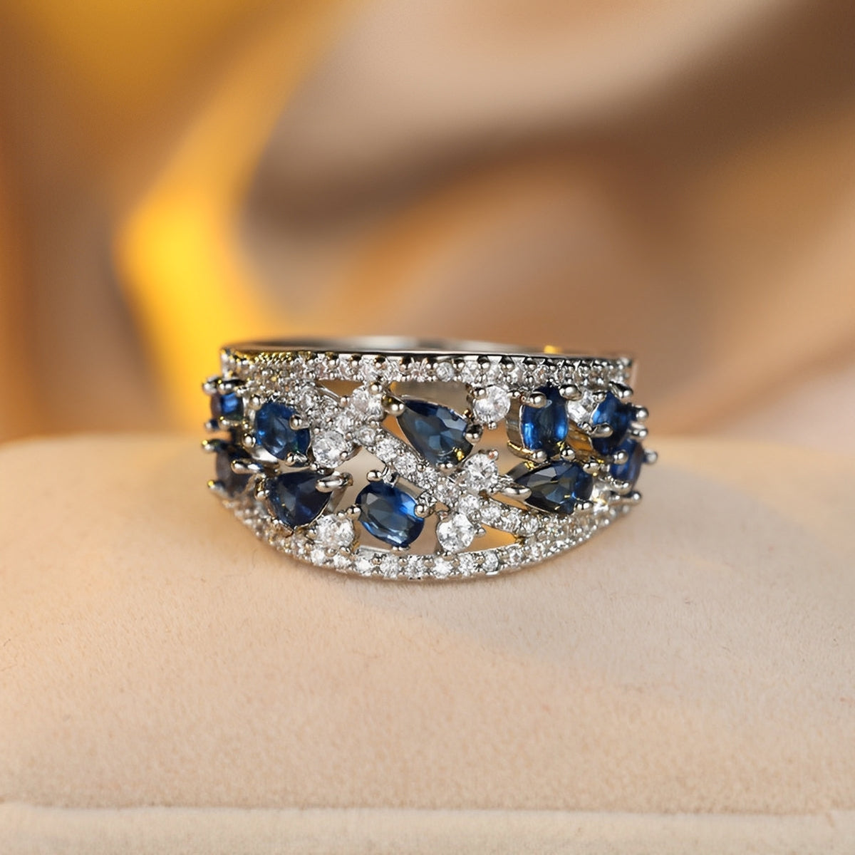 Julie – Vintage blue ring