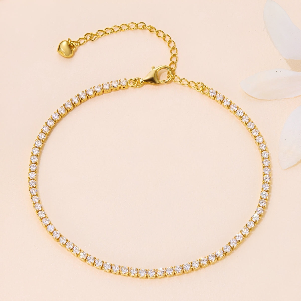 Cher – Elegant bracelet of subtle shine