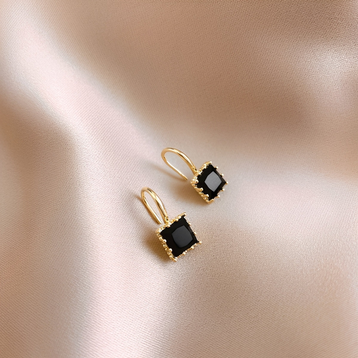 Cameron – Brilliant Design Earrings