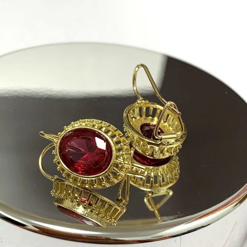Roxane – Vintage earrings with red crystal in rose gold