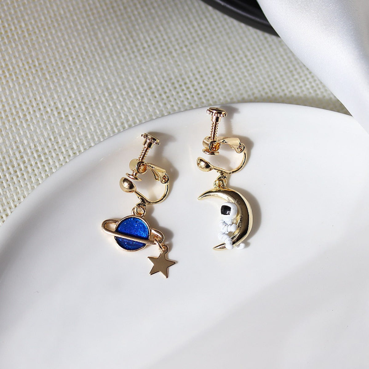 Moon – Astronaut and Planet Earrings
