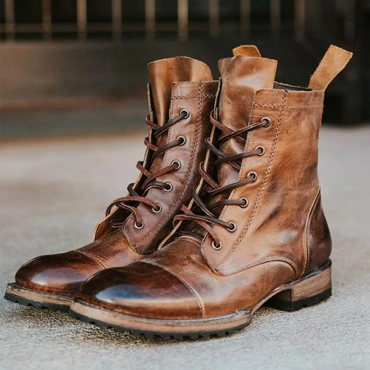 Tiberius - Robust and classic boots