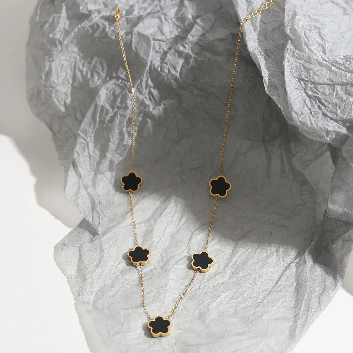 Elise – Necklace and Bracelet Set Elegant Trèfle