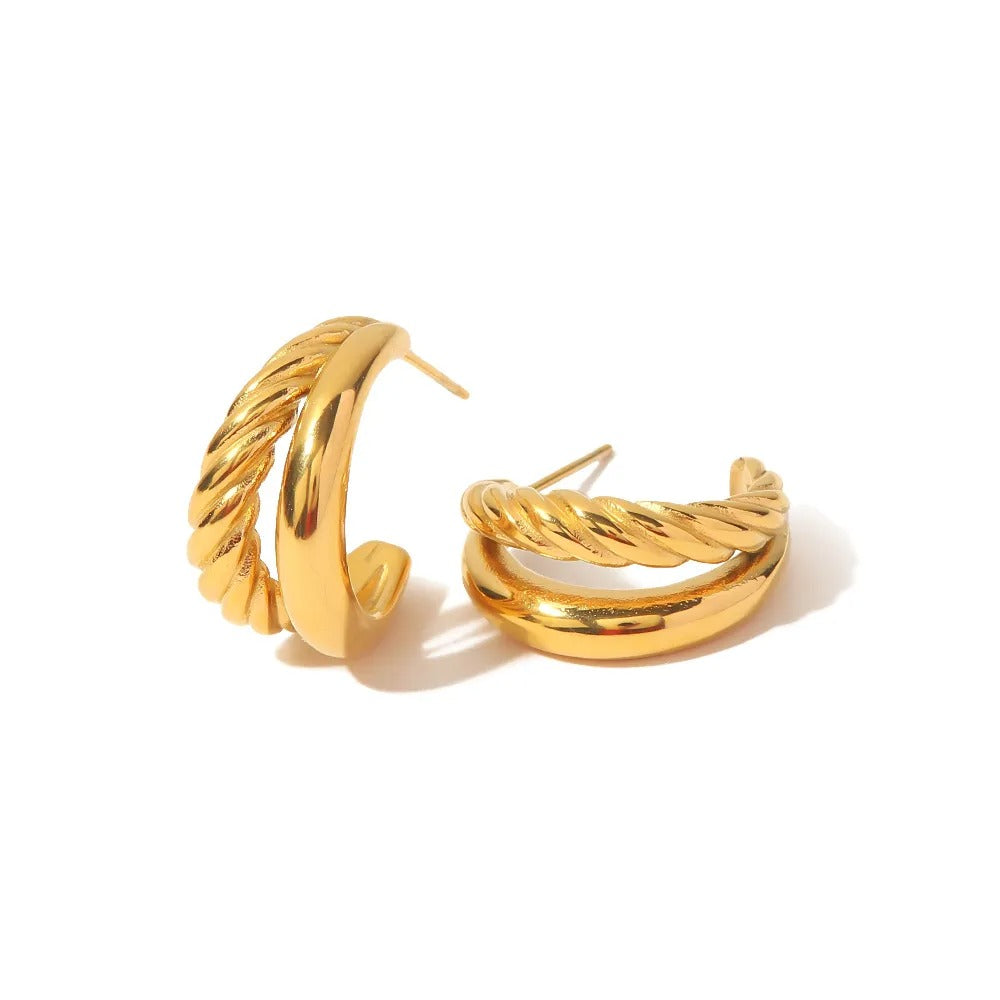 Ayesh – elegant golden earrings