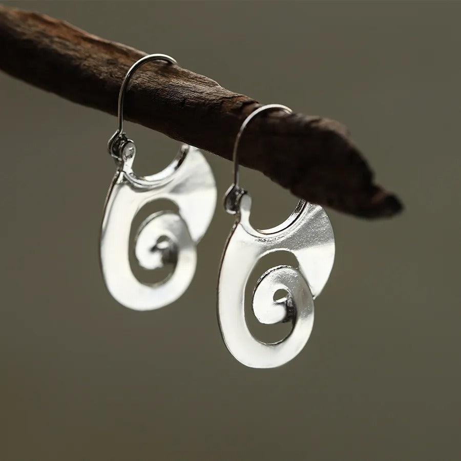 Amandine – Irregular vintage silver earrings