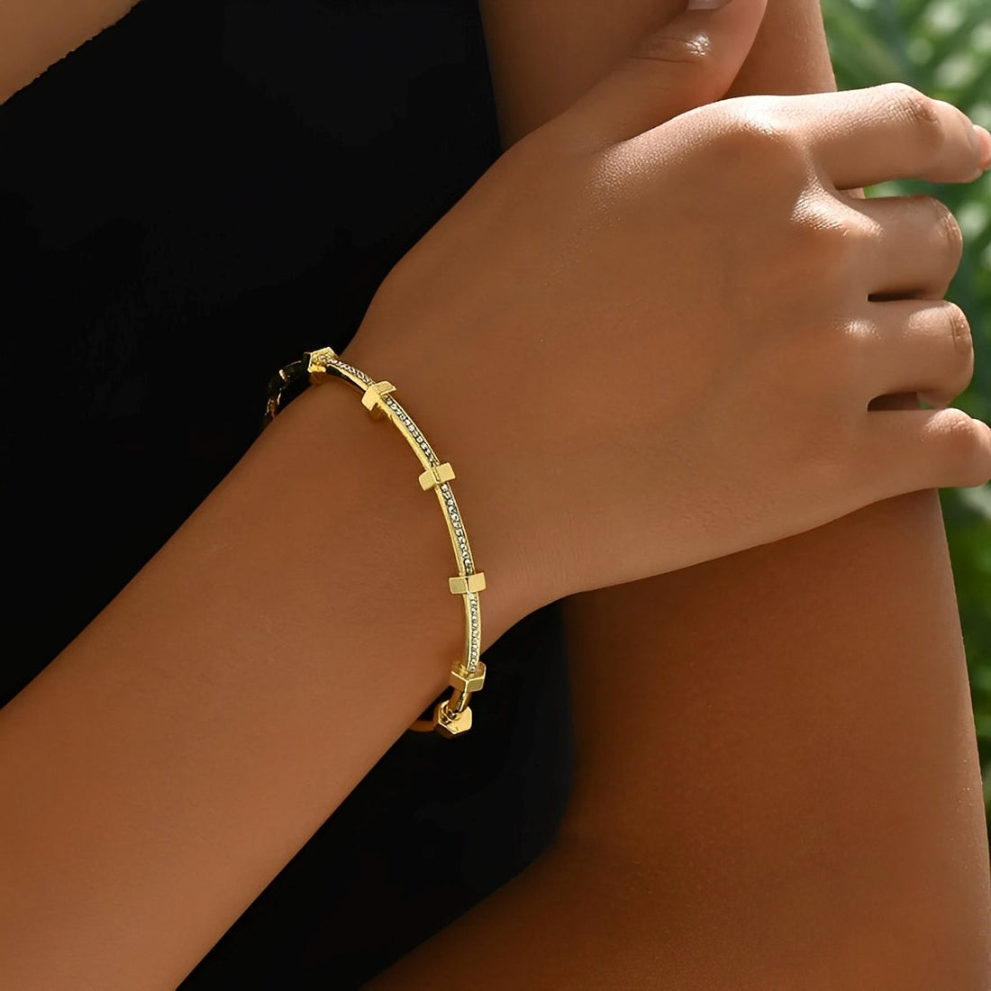 Amy – bright golden bracelet