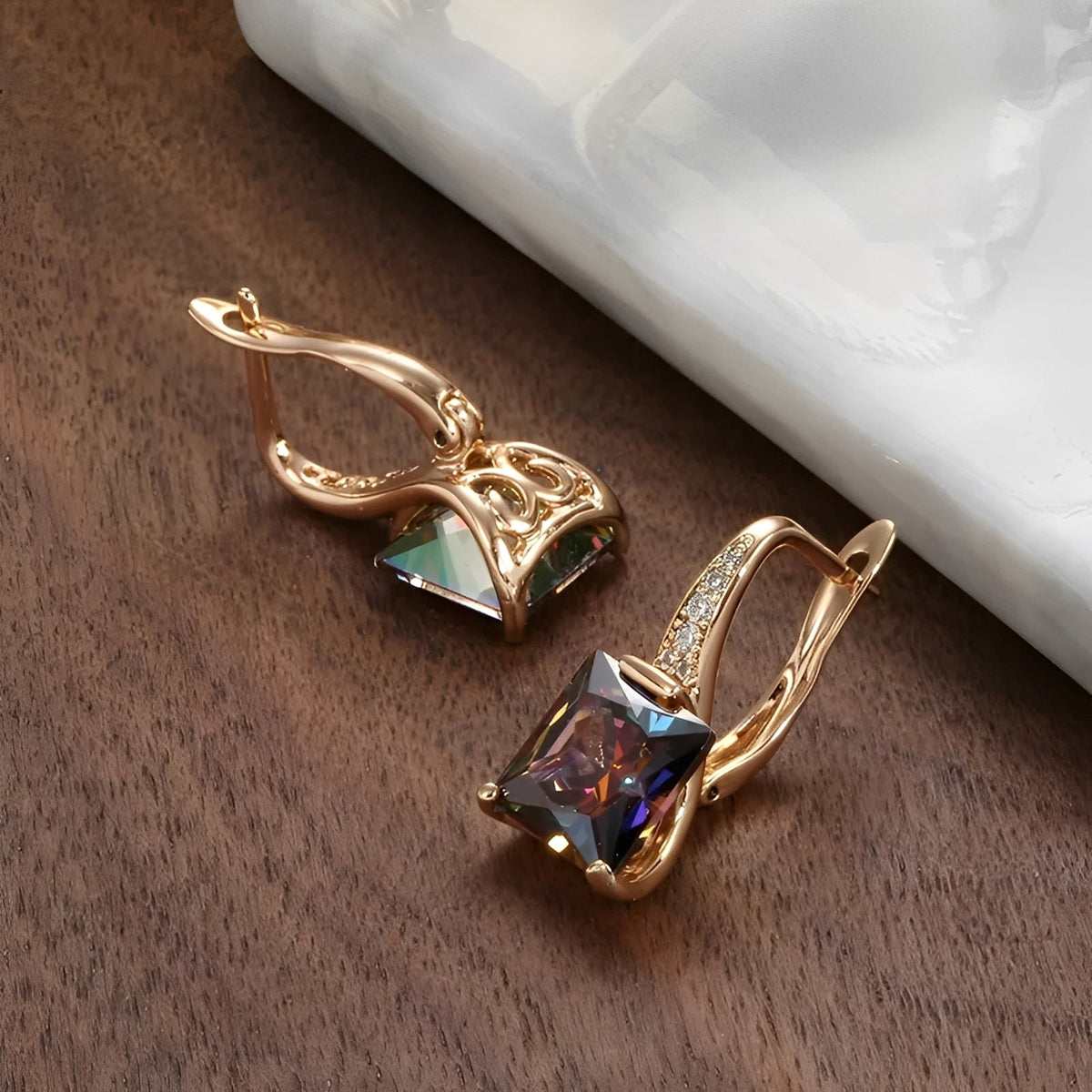 Celina – Color Hoops