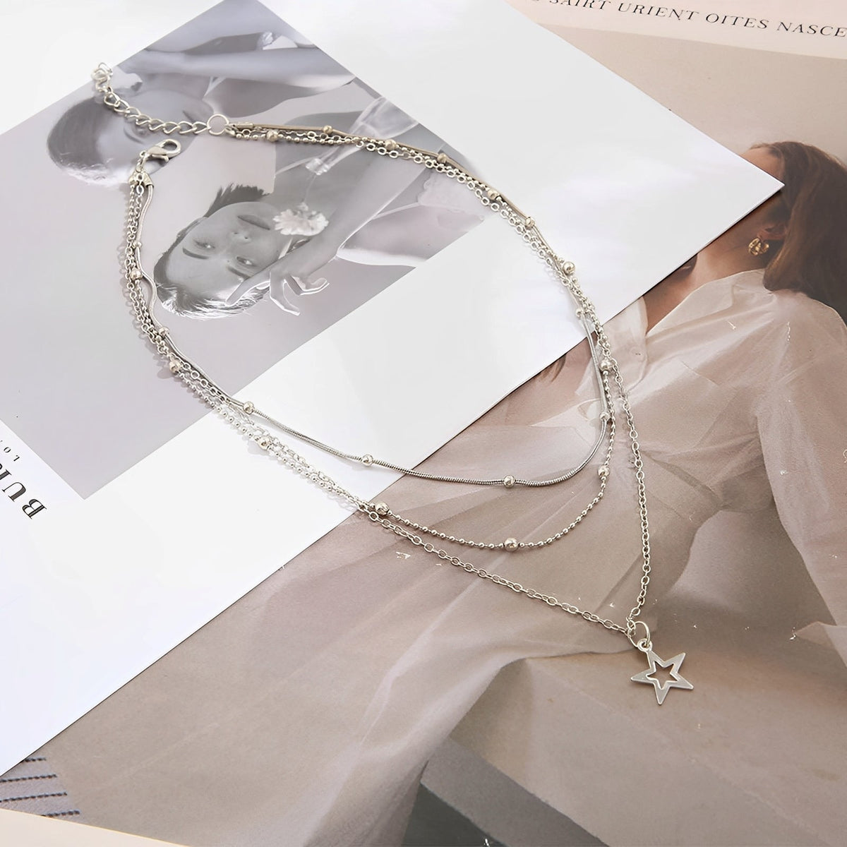 Elly – Vintage necklace with star