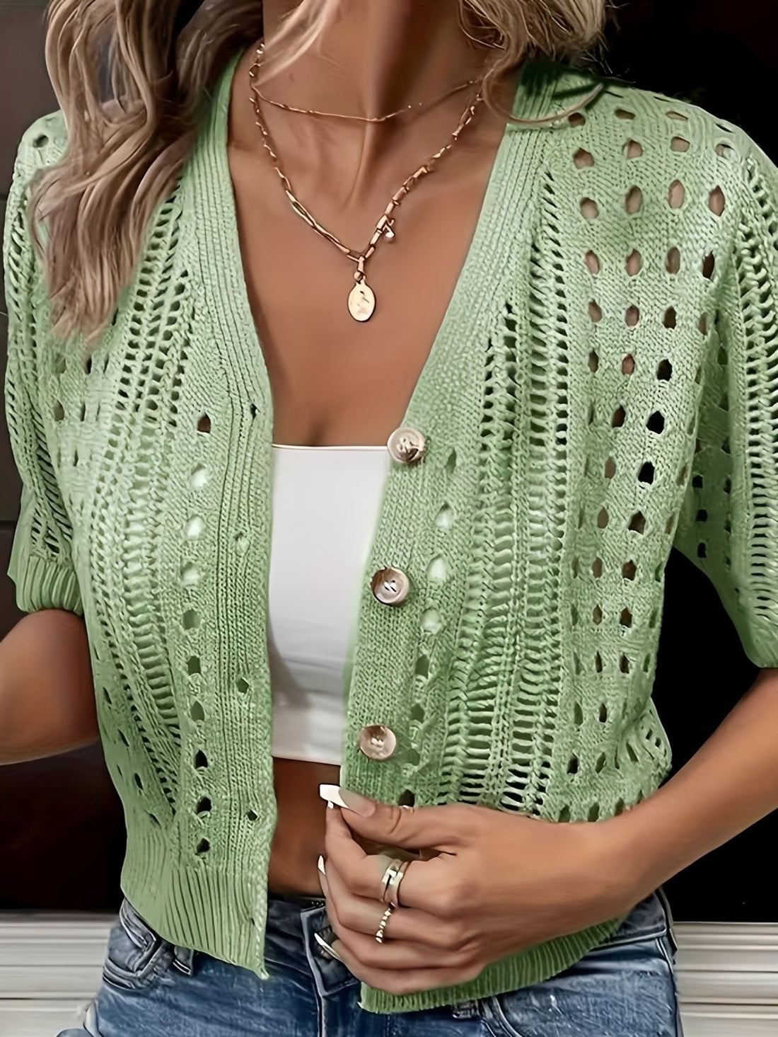 Catrin - Chic Hollow-out Top