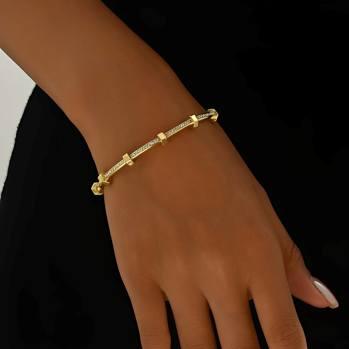 Amy – bright golden bracelet