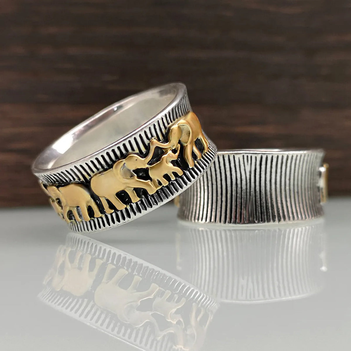 Eli – Vintage Golden Elephant Ring