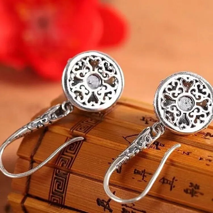 Rosalie – Silver and Pearl Earrings