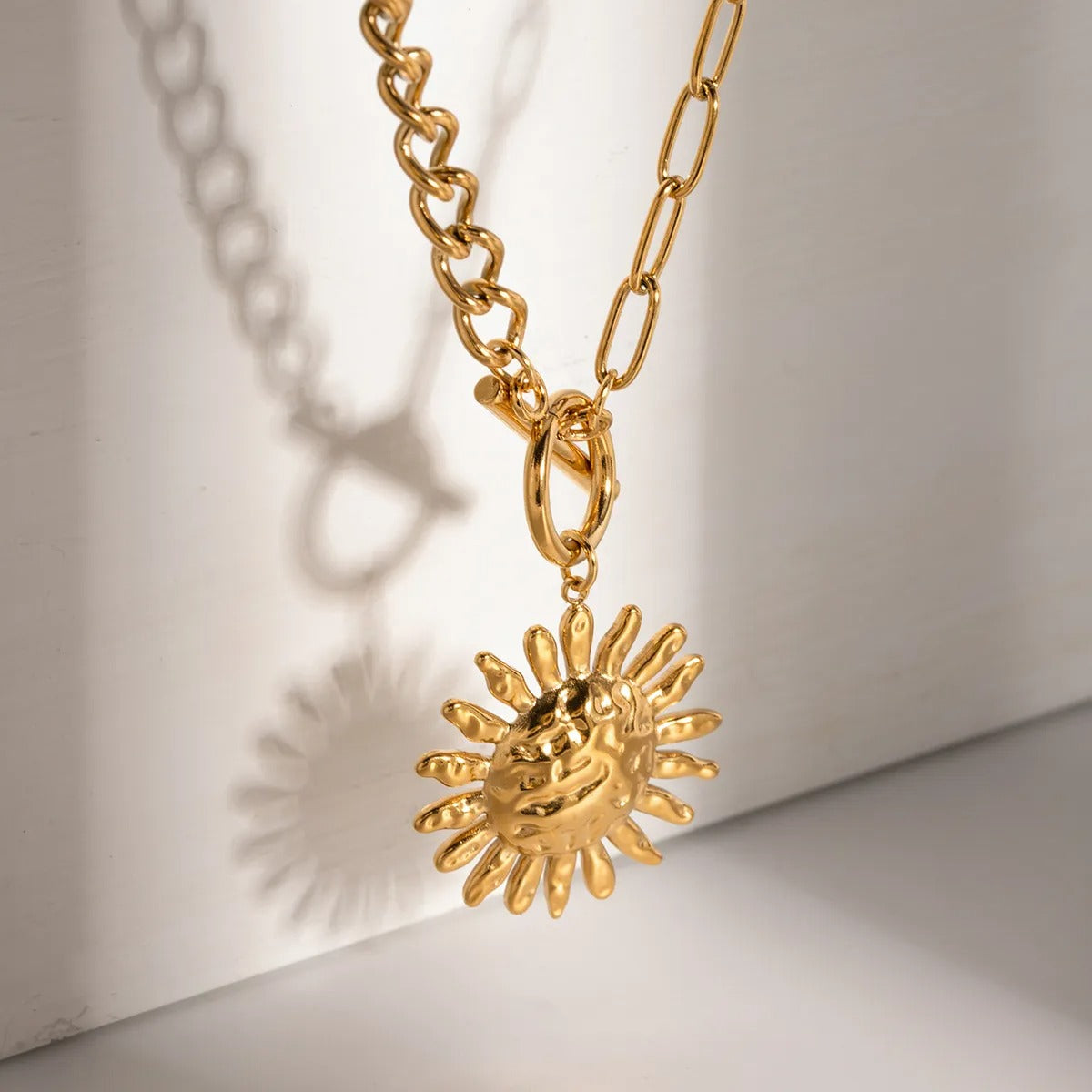 Milly – Statement Collar Golden Sunflower