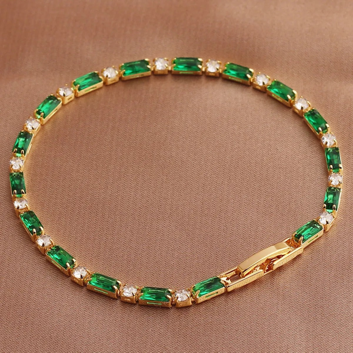 Miralyn – Refined Gold Bracelet