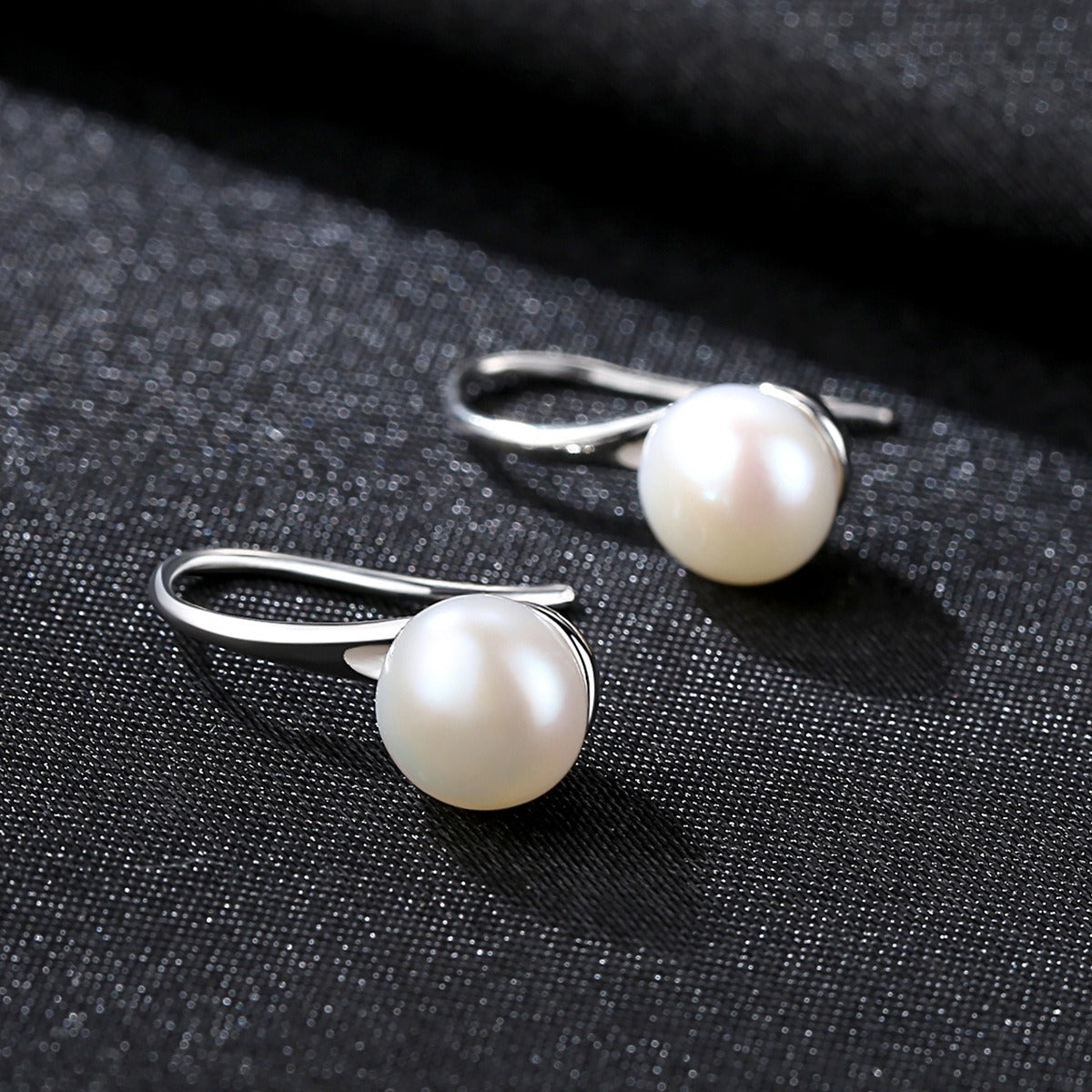 Jeanna – Elegant Pearl Earrings