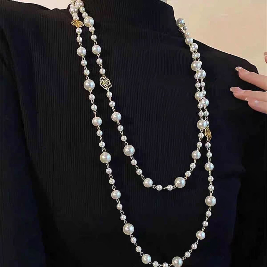 Collen – Elegant gold necklace with pearl