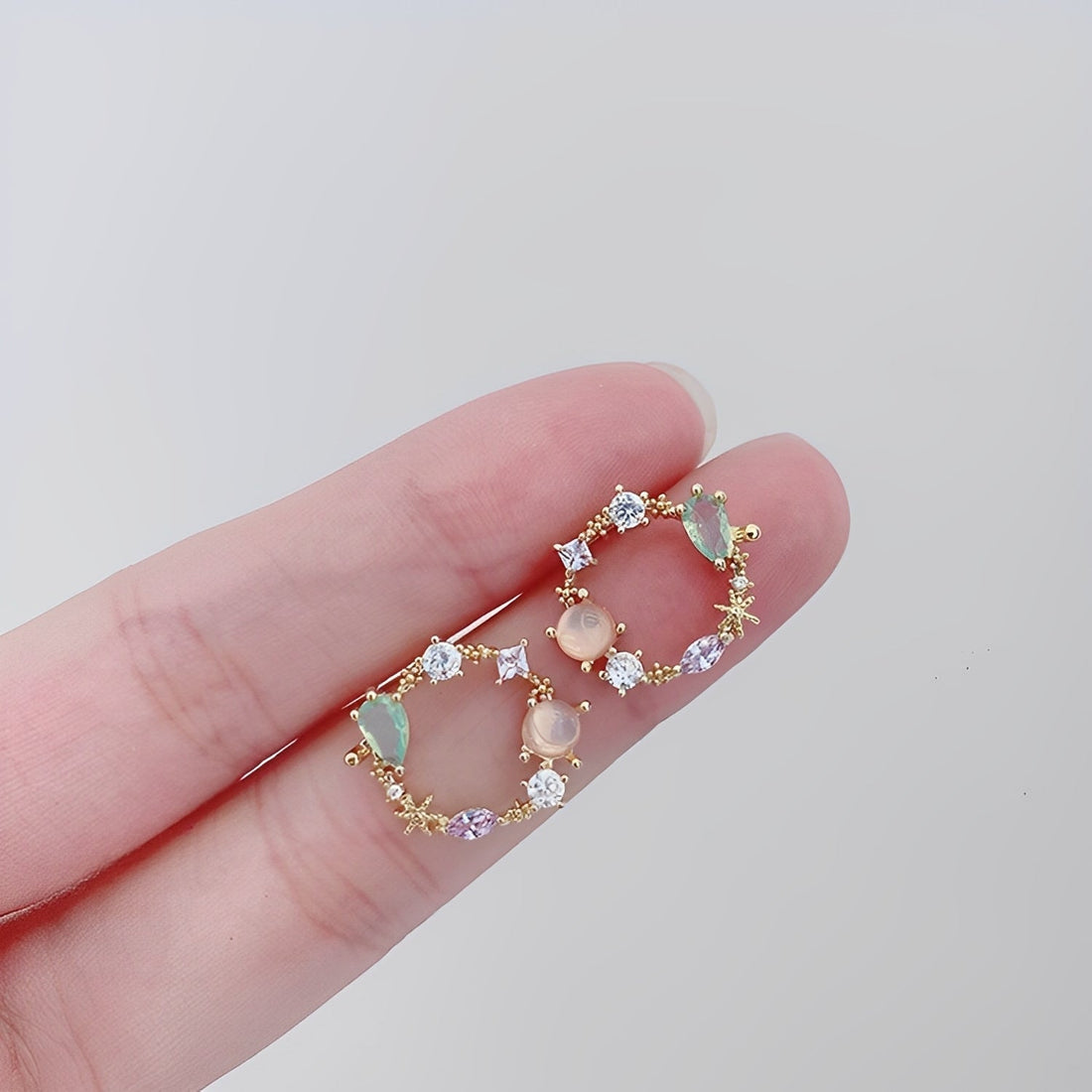Florina – Crystal Flower and Rose Gold Earrings