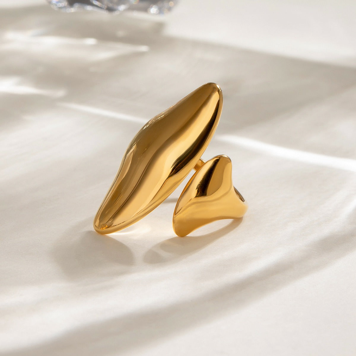 Apolline – Open sculptural ring