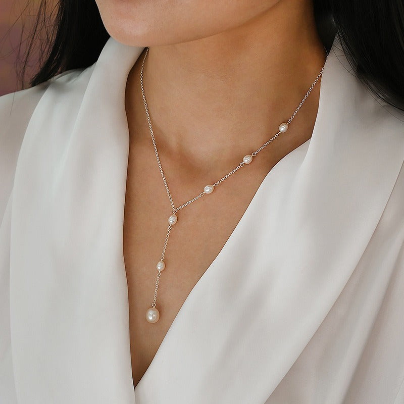 Kayla – Vintage necklace with pearl pendant