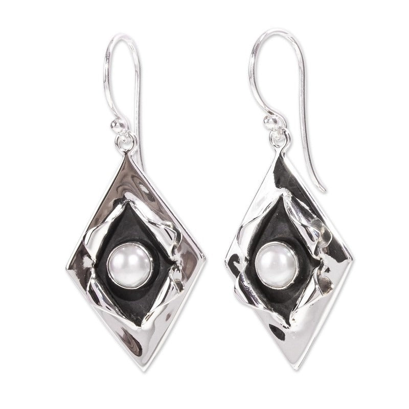 Nova – Vintage earrings of pearls and elegant silver