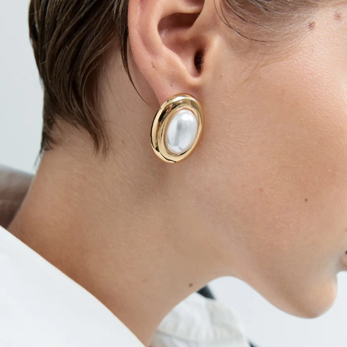 Colette – Vintage earrings with classic design