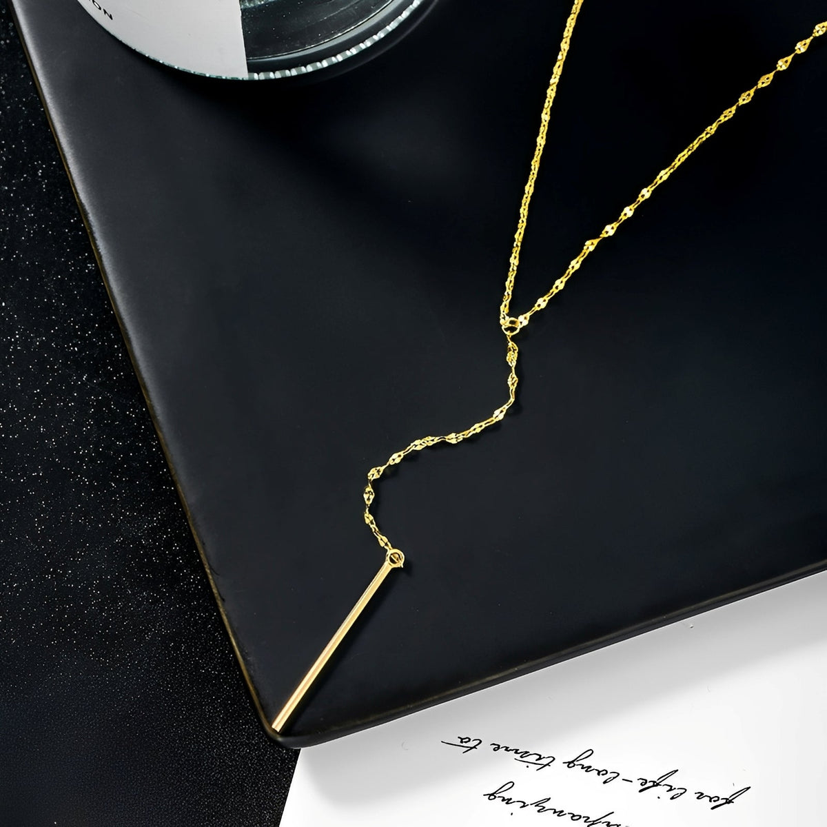 Zeinab – Elegant Minimalist Necklace