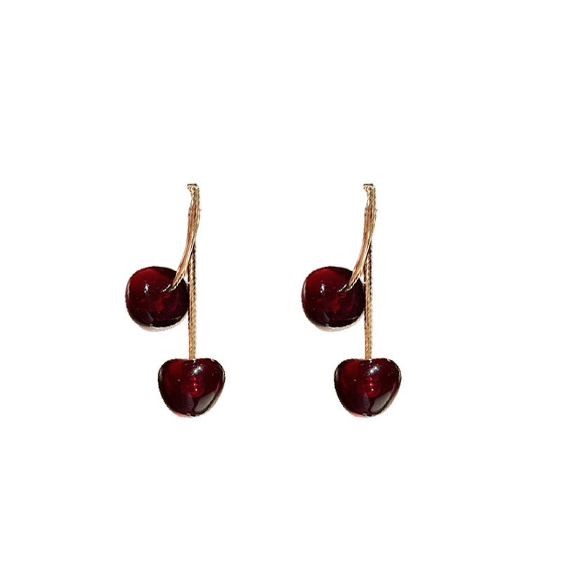 Cheri – Golden hanging cherry earrings