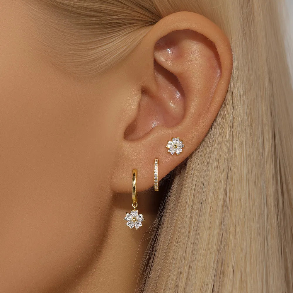 Ayaka – Set of crystal flower earrings