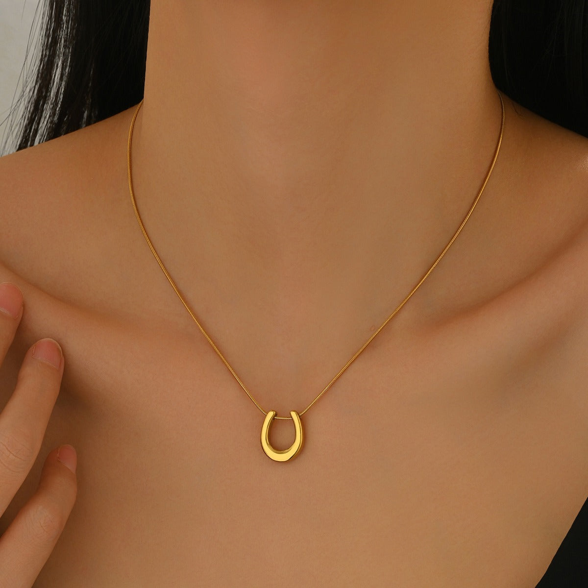 Caitlin – Horseshoe Necklace Gold Plated as a Lucky Charm