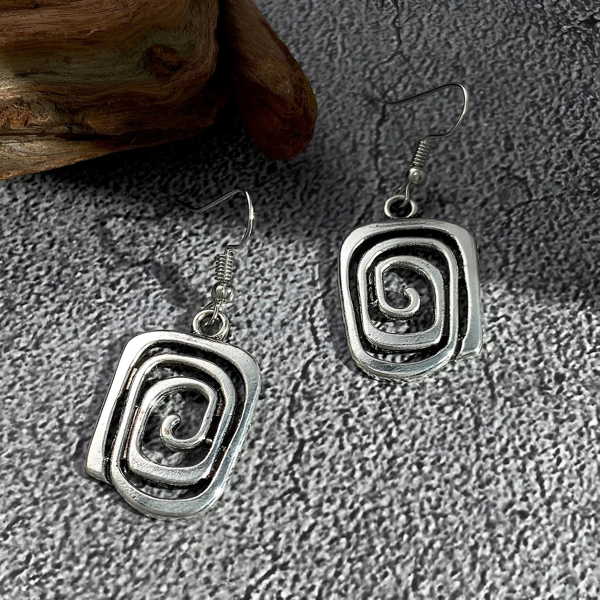 Kaia – Boho Earrings in Silver with Spiral Design