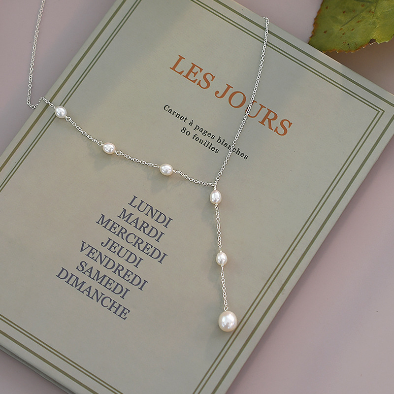 Kayla – Vintage necklace with pearl pendant