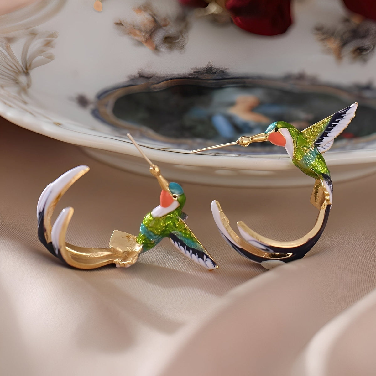 Wendy – Vintage Enamel Hummingbird Earrings
