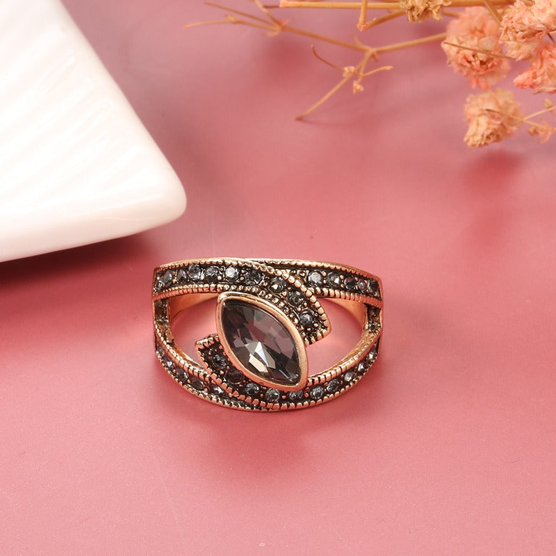 Amena – Elegant Ring of Black Crystal