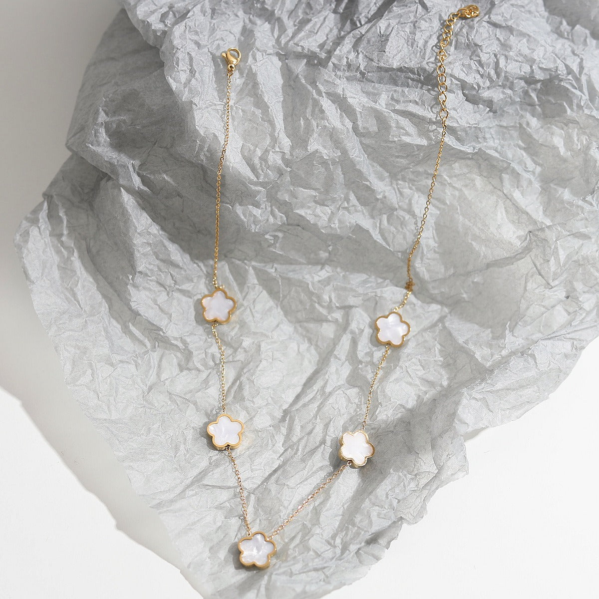 Elise – Necklace and Bracelet Set Elegant Trèfle