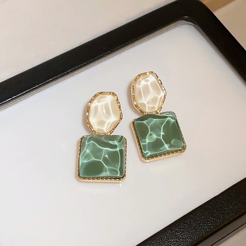 Lianne – Enamel geometric earrings