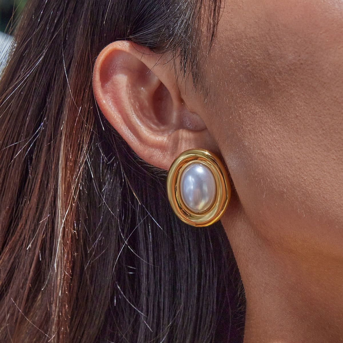 Colette – Vintage earrings with classic design